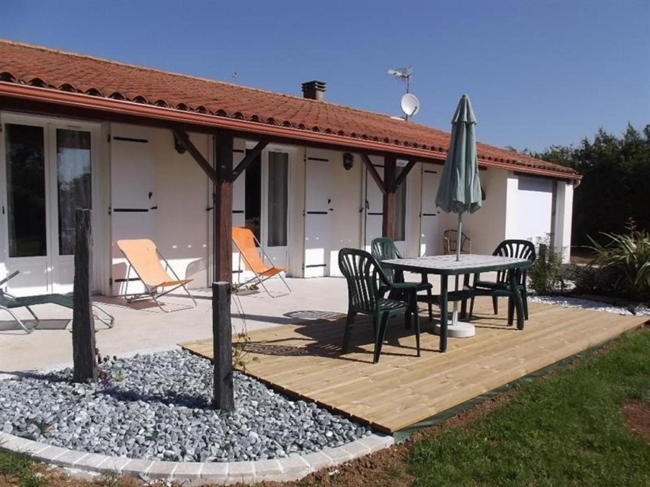Maison Familiale Avec Jardin, Proche Plages Et Wifi - Fr-1-357-89 La Jonchere Exterior foto